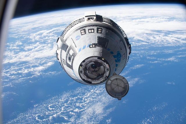 Boeing Starliner CFT Docking