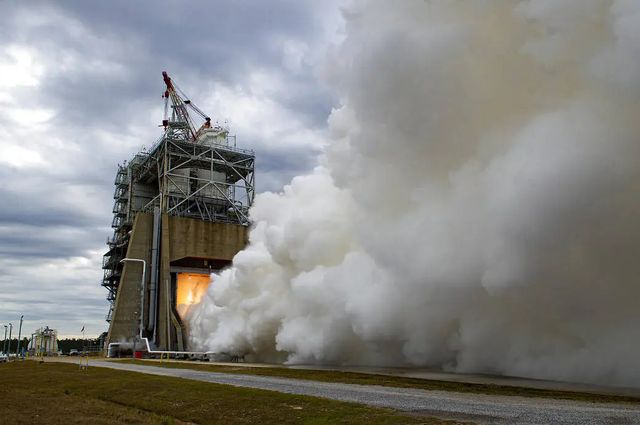 RS-25 Engine Test