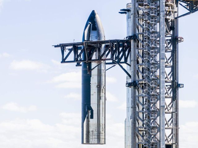 SpaceX B10 & S28 1st Stacking