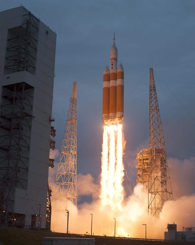Delta IV Heavy | EFT-1